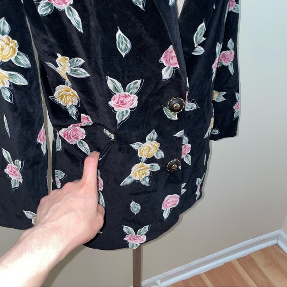 Vintage Black Velvet Gypsy Witchy Etherial Fairie Floral Rose Blazer Size M/L - Picture 9 of 11